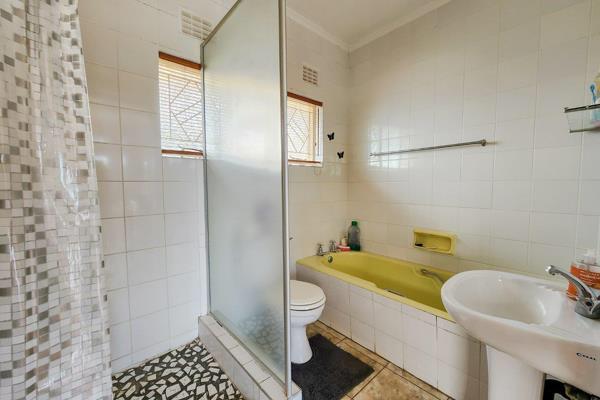 4 Bedroom Property for Sale in Amalinda Eastern Cape